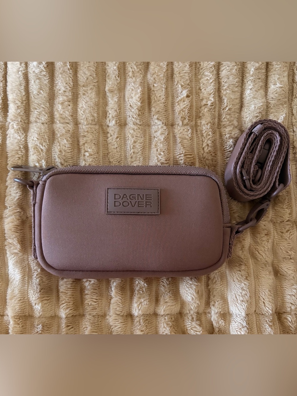 Dagne Dover Mauve Crossbody Pouch with Adjustable Strap - Picture 9 of 13